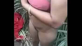 Exclusive outdoor fucking video