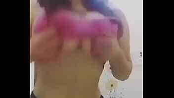 Sexy indian Girlfriend sonali playing with her boobs video