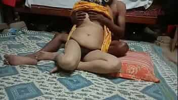 Indian Slim and sexy Bengali Tumpa Bhabhi creampie sex with her student. video