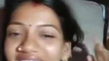 1~ Indian aunty showing her big boobs video